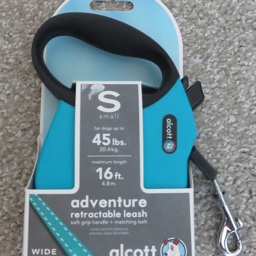 Like New Alcott Adventure Retractable Dog Leash  - Small